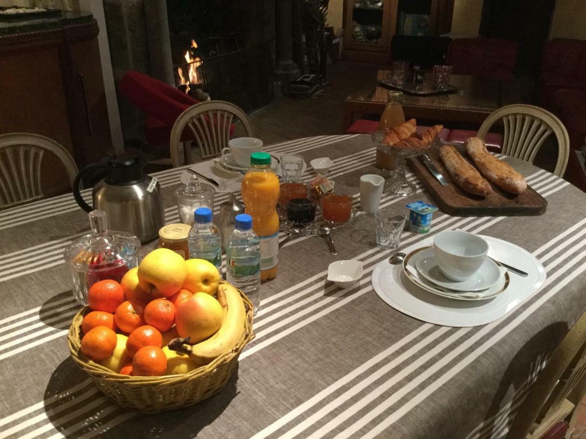 Manoir D'Aubeterre Hotel Marsat Bagian luar foto