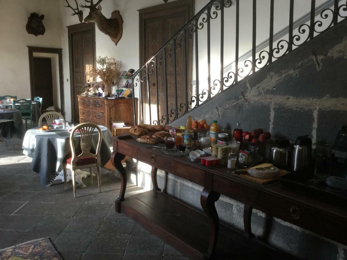 Manoir D'Aubeterre Hotel Marsat Bagian luar foto